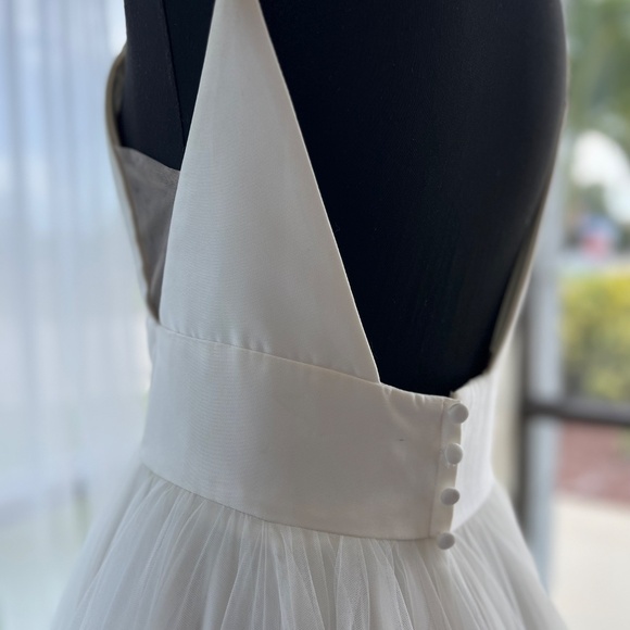 Bridal Gown - Picture 4 of 4